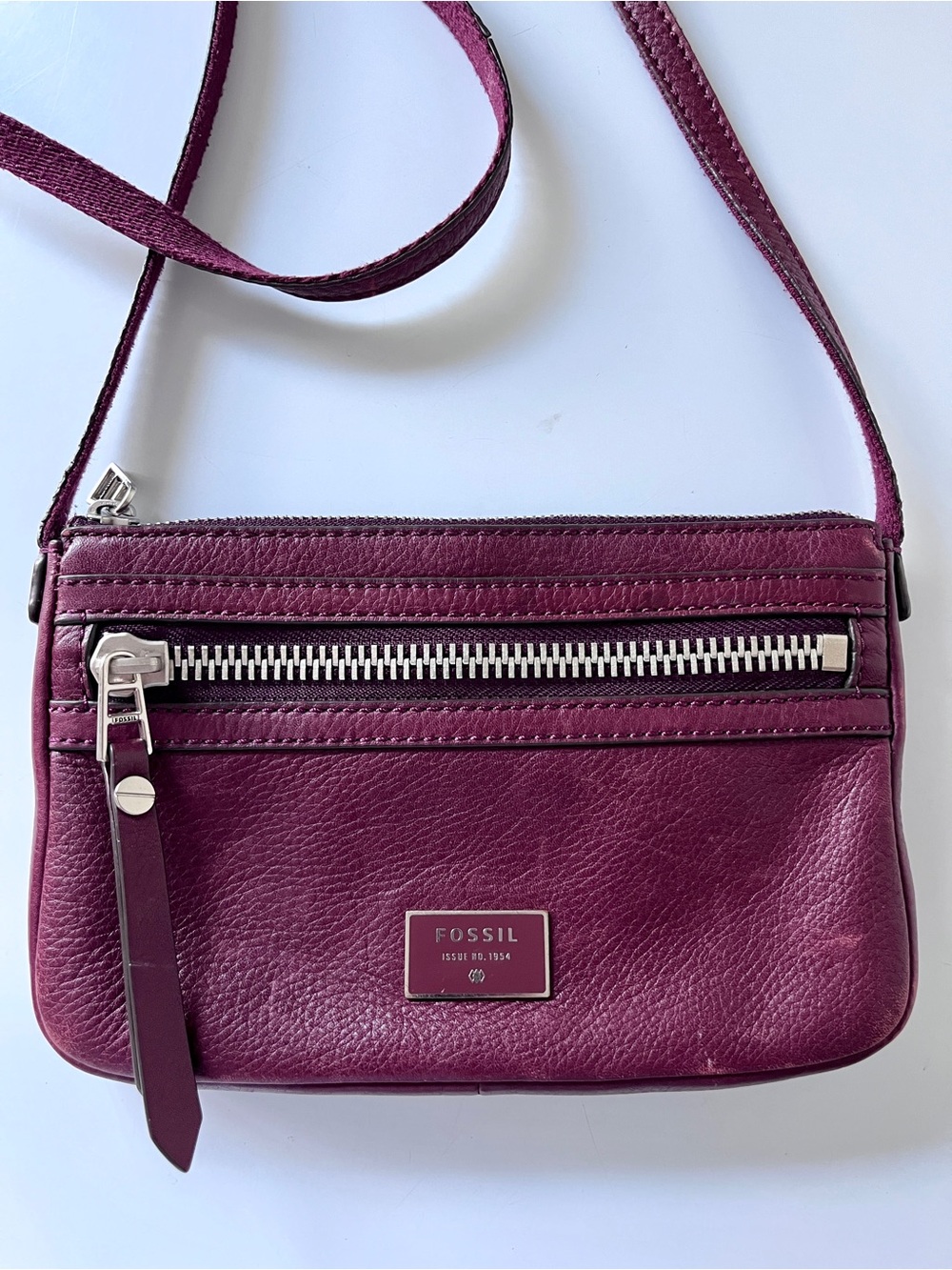 Fossil Leather Crossbody Bag Burgundy Plum Zip Purse